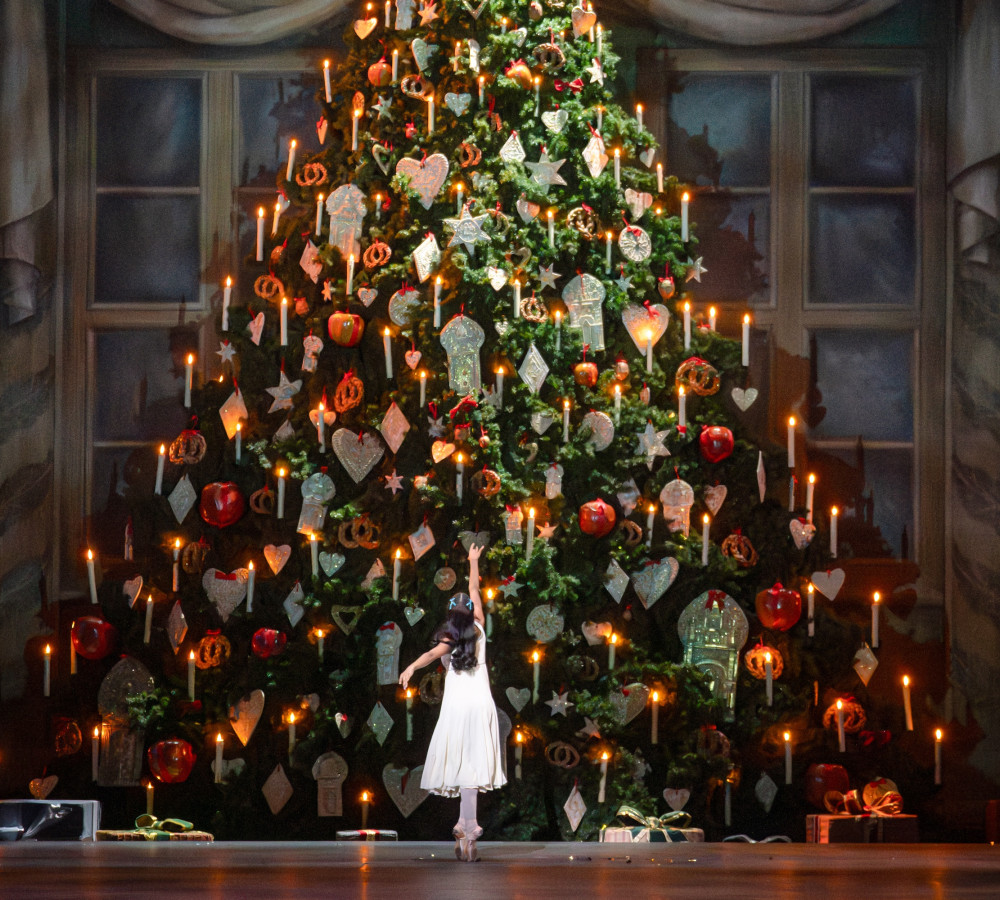 Royal Ballet & Opera: The Nutcracker from https://sjt.uk.com