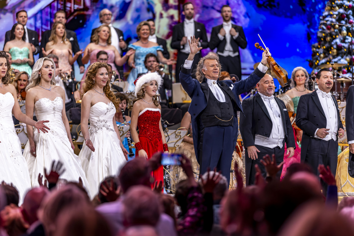 André Rieu’s 2025 Christmas Concert: Merry Christmas from https://sjt.uk.com