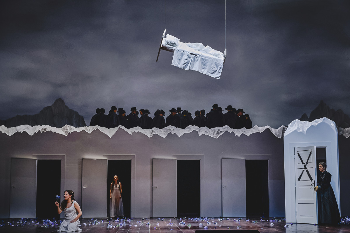 The Royal Ballet & Opera and The Metropolitan Opera: La Sonnambula from https://sjt.uk.com