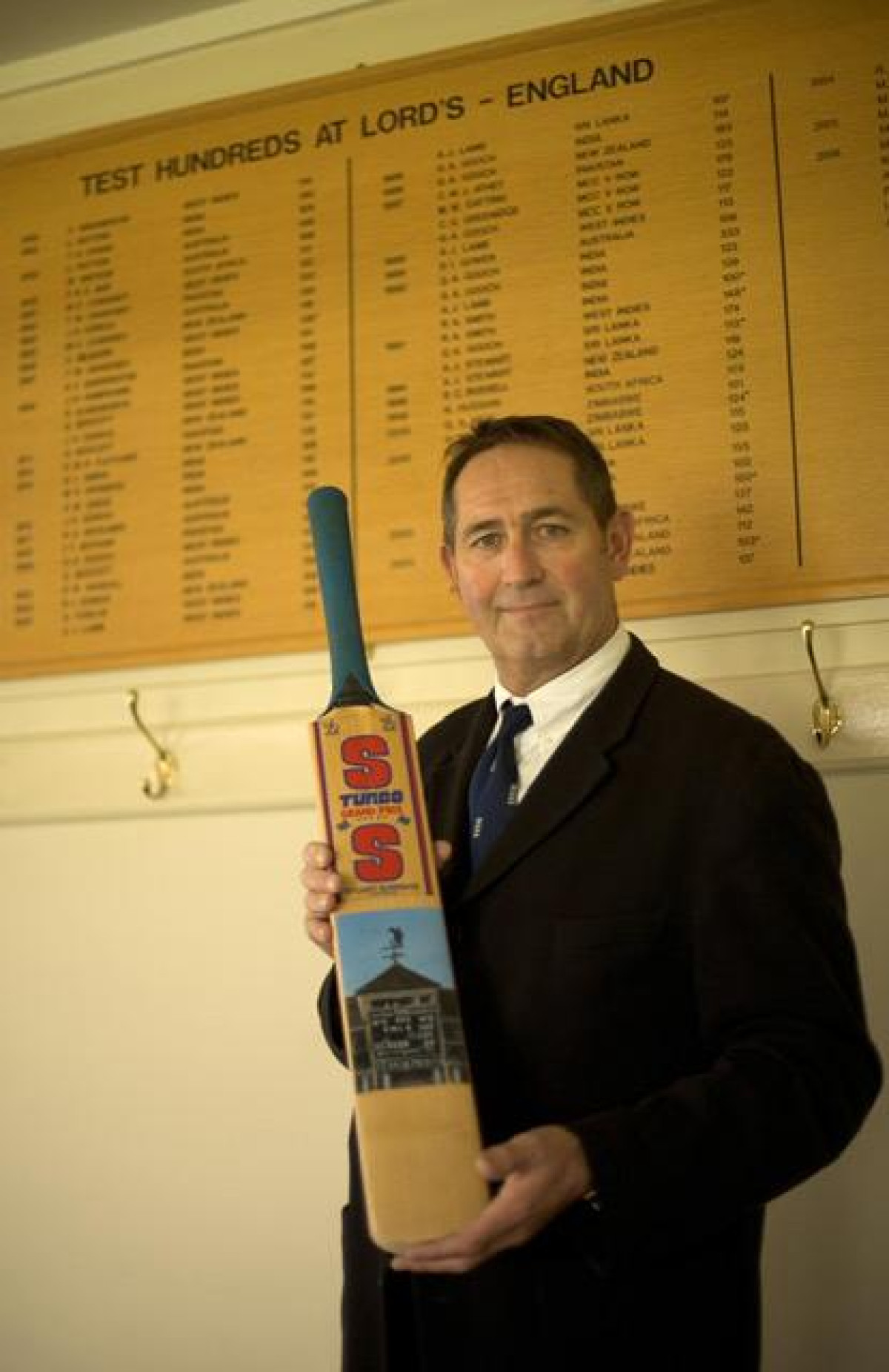 An Evening with Graham Gooch from https://sjt.uk.com